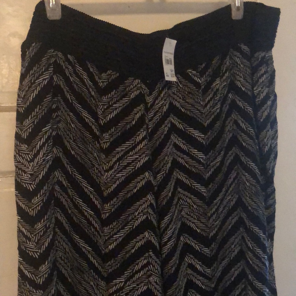 Cato plus size 26w-28w black and white balloon pants new with tags